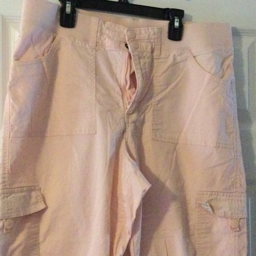 Lee capris sz 14 med, 98% cotton, 2% spandex
